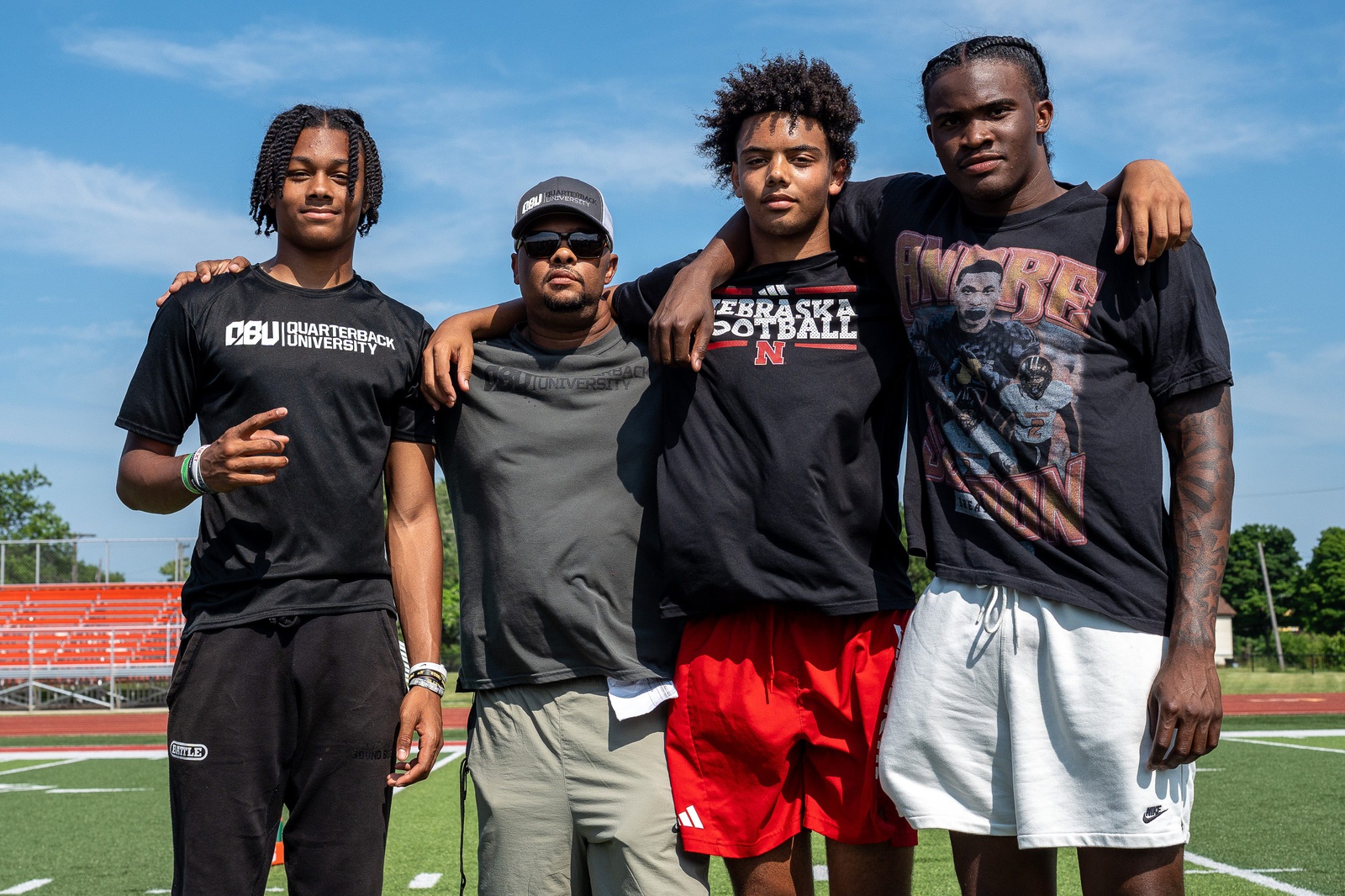 QB Trae Taylor (Second from right)  - Quarterback University - Source: Imagn