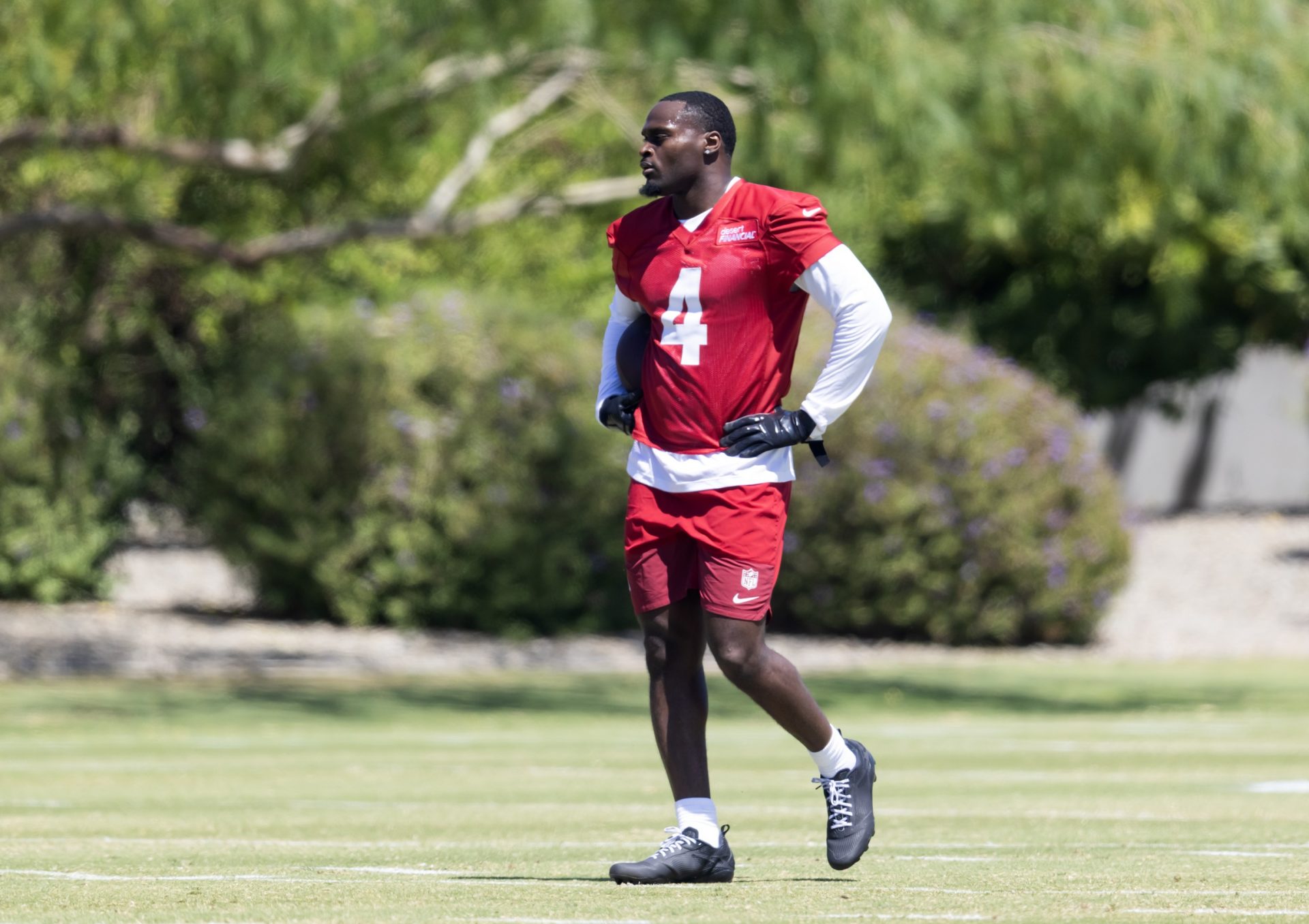 Arizona Cardinals running back Jeremiyah Love (4) during rookie minicamp at Dignity Health Arizona Cardinals Training Center.