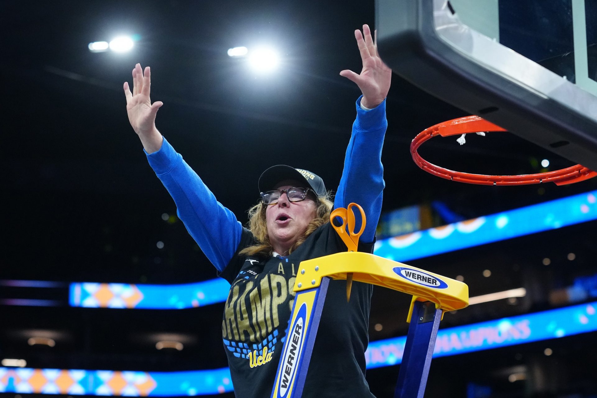 Cori Close - Women's National Championship Game - Source: Imagn