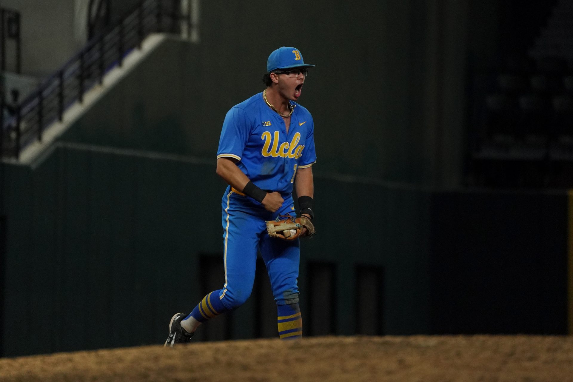 UCLA Bruins against Mississippi State Bulldogs during the Amegy Bank College Baseball Series at Globe Life Field.