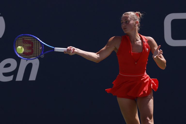“So How Is This Not Russian Propaganda?” – Fans Question Marta Kostyuk As Ukrainian Finally Acknowledges Mirra Andreeva After Madrid Snub