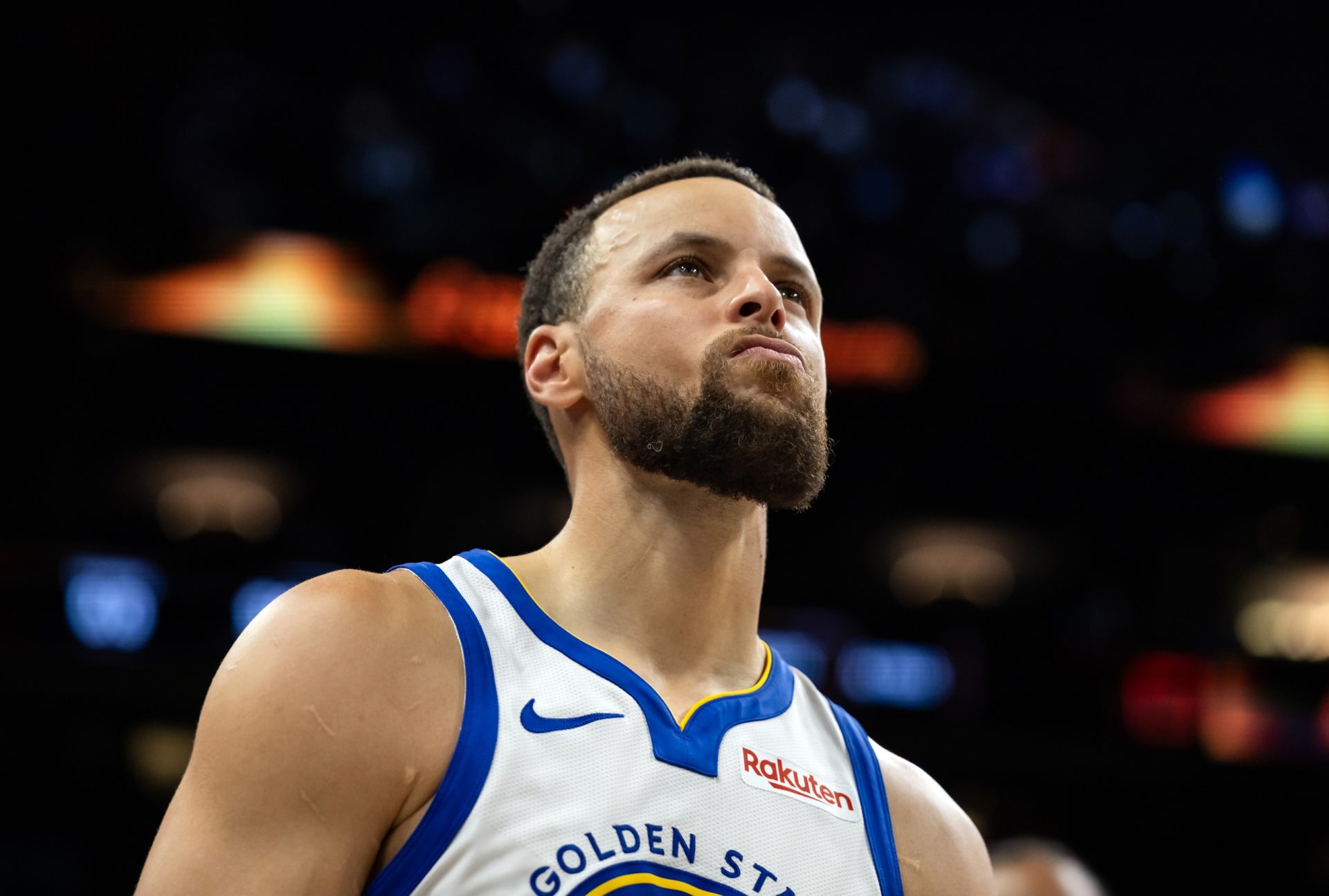 The Golden State Warriors are reportedly working to maximize Steph Curry's championship window - Source: Imagn
