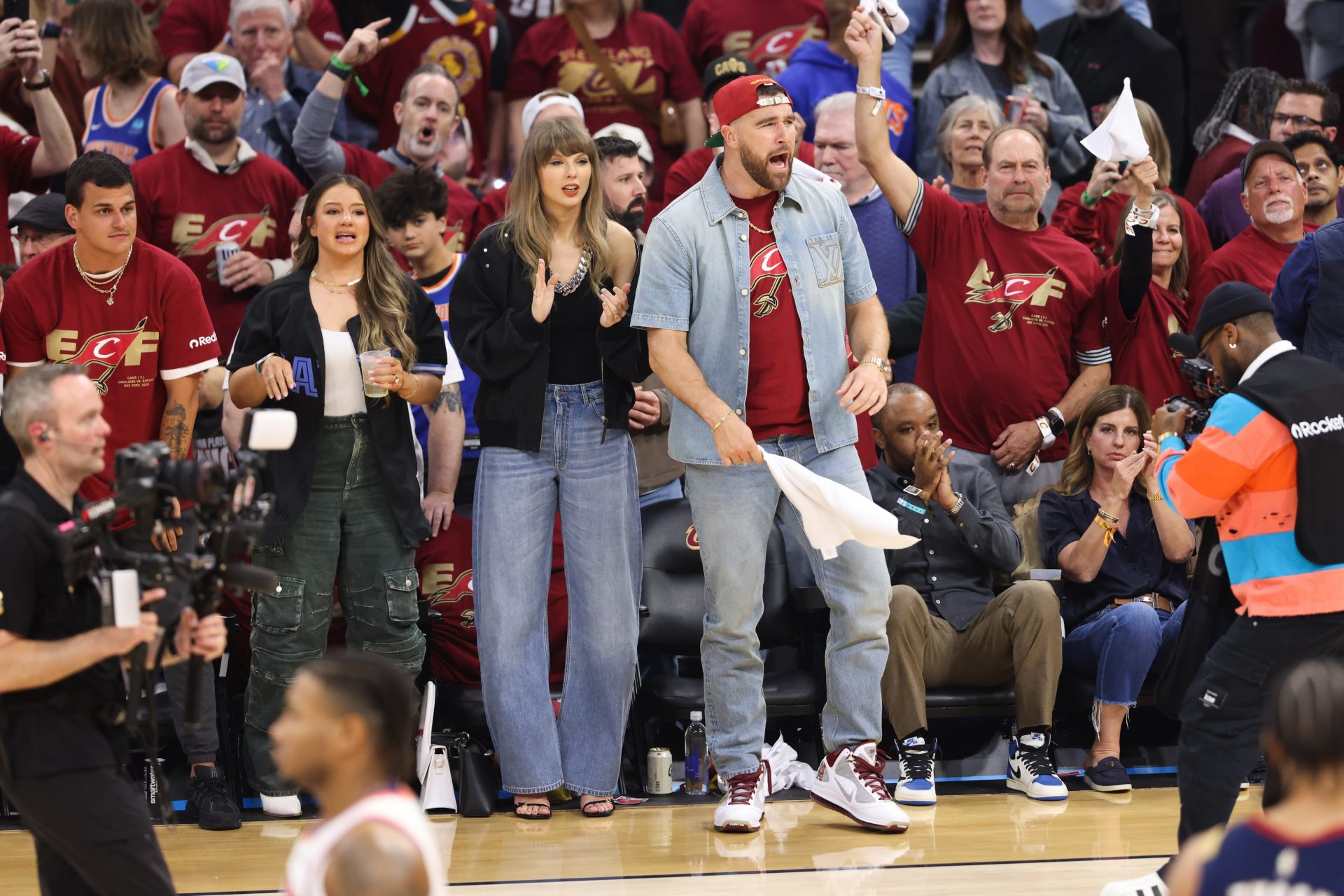 Taylor Swift and Travis Kelce react during game three of the eastern conference finals for the 2026 NBA playoffs between the New York Knicks and Cleveland Cavaliers at Rocket Arena.
Source: Imagn