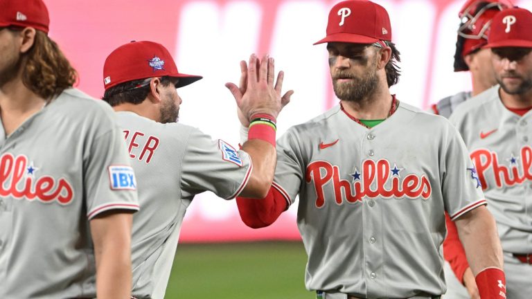 Bryce Harper Clarifies What He Really Did After Cold Reception From Nationals Fans In Washington