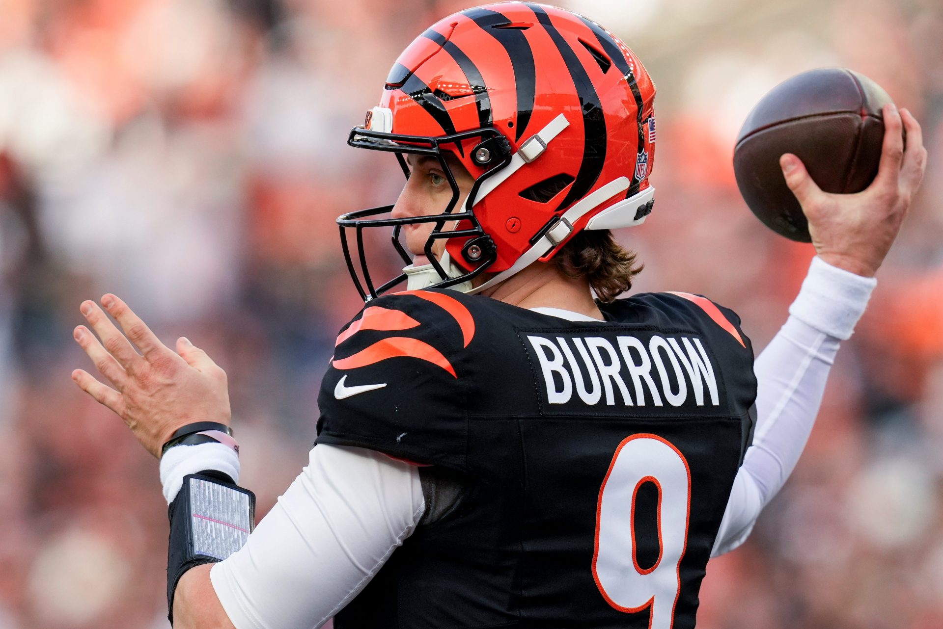 Cincinnati Bengals quarterback Joe Burrow (9) throws a pass in the fourth quarter - Source: Imagn