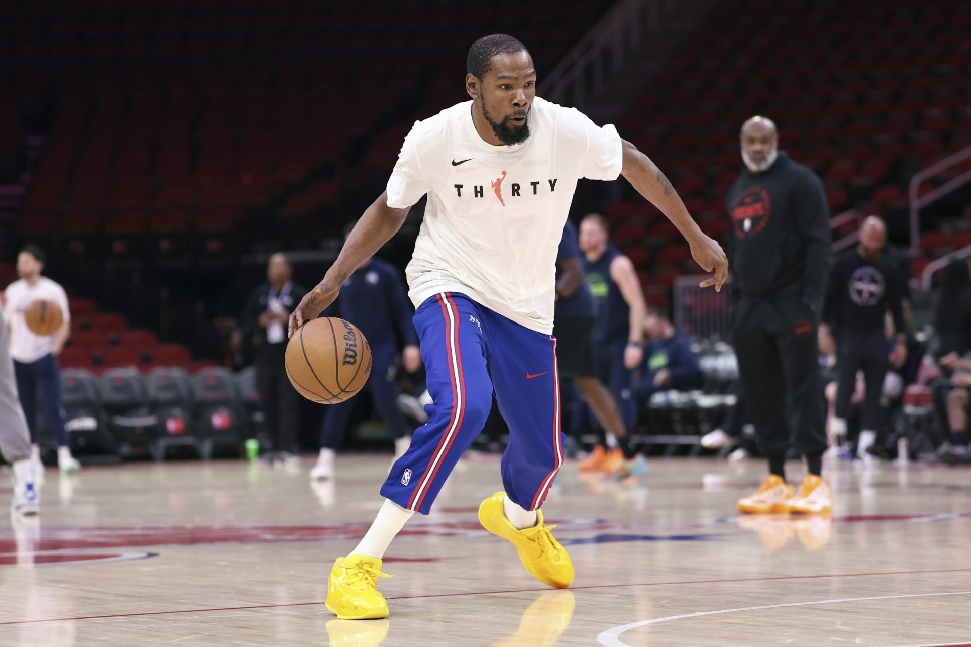 Houston Rockets forward Kevin Durant (7) warms up before the game against the Minnesota Timberwolves at Toyota Center - Source: Imagn Images