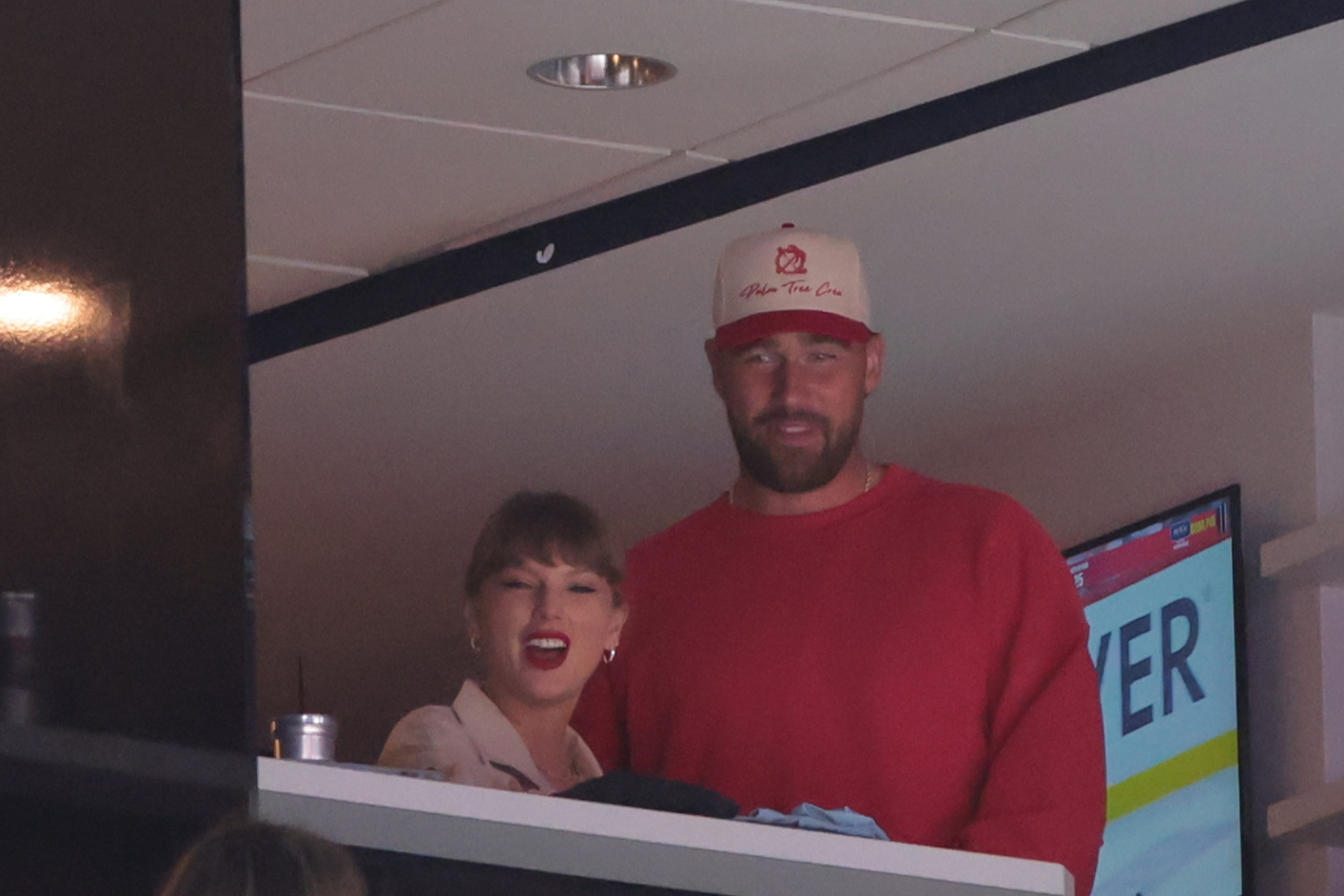 American singer-songwriter Taylor Swift and Kansas City Chiefs Travis Kelce are in attendance during the game between Edmonton Oilers and Florida Panthers in game four of the 2025 Stanley Cup Final at Amerant Bank Arena. - Source: Imagn