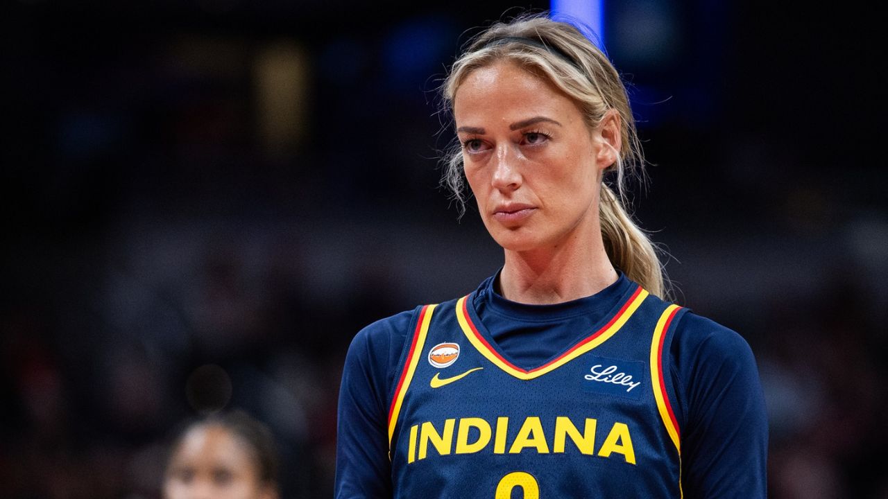 Indiana Fever guard Sophie Cunningham (8) in the second half against the Los Angeles Sparks at Gainbridge Fieldhouse - Source: Imagn Images