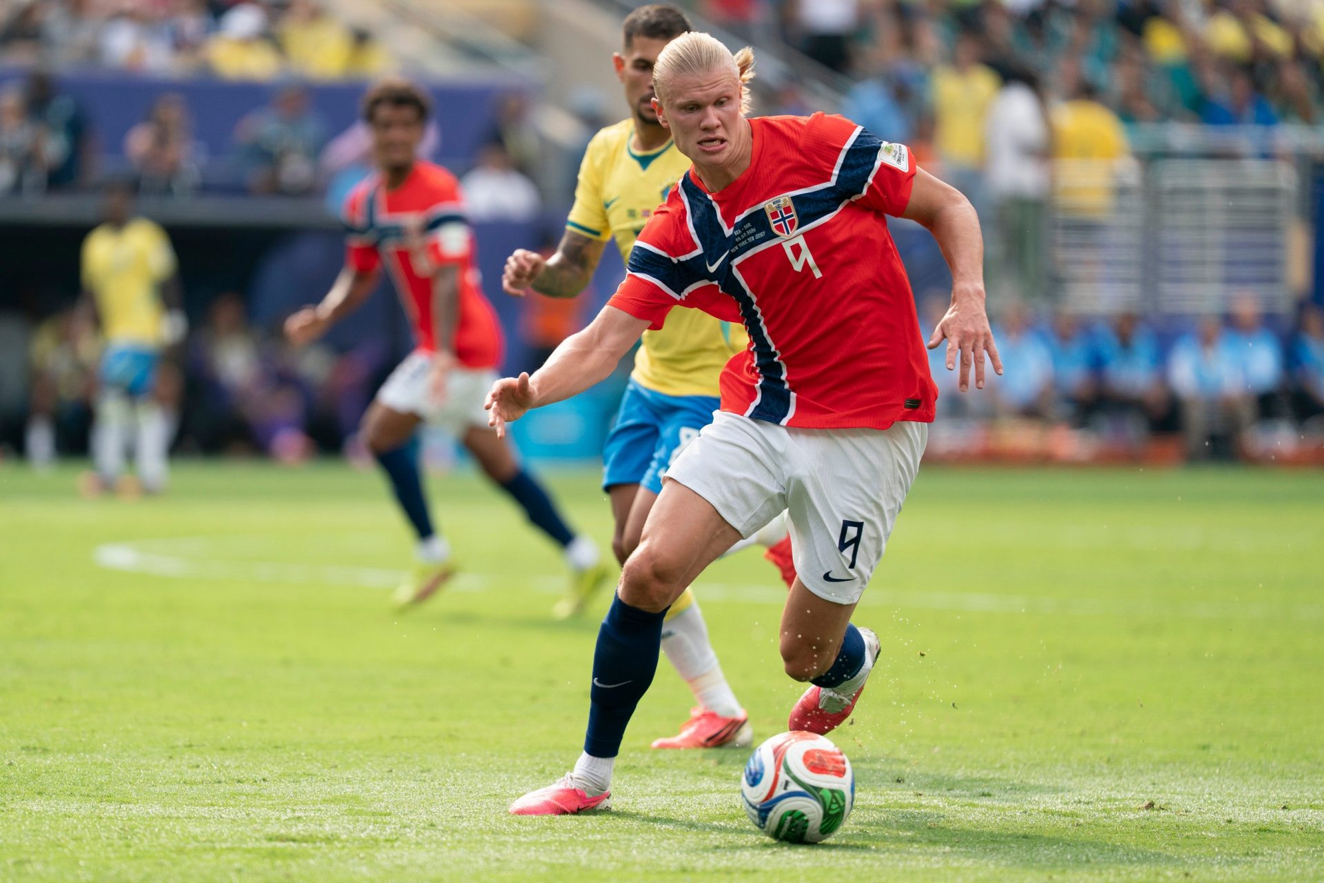 Norway forward Erling Haaland (9) dribbles there ball down the field during FIFA World Cup 2026 round of 16 match between Norway and Brazil at New York New Jersey Stadium Source: Imagn
