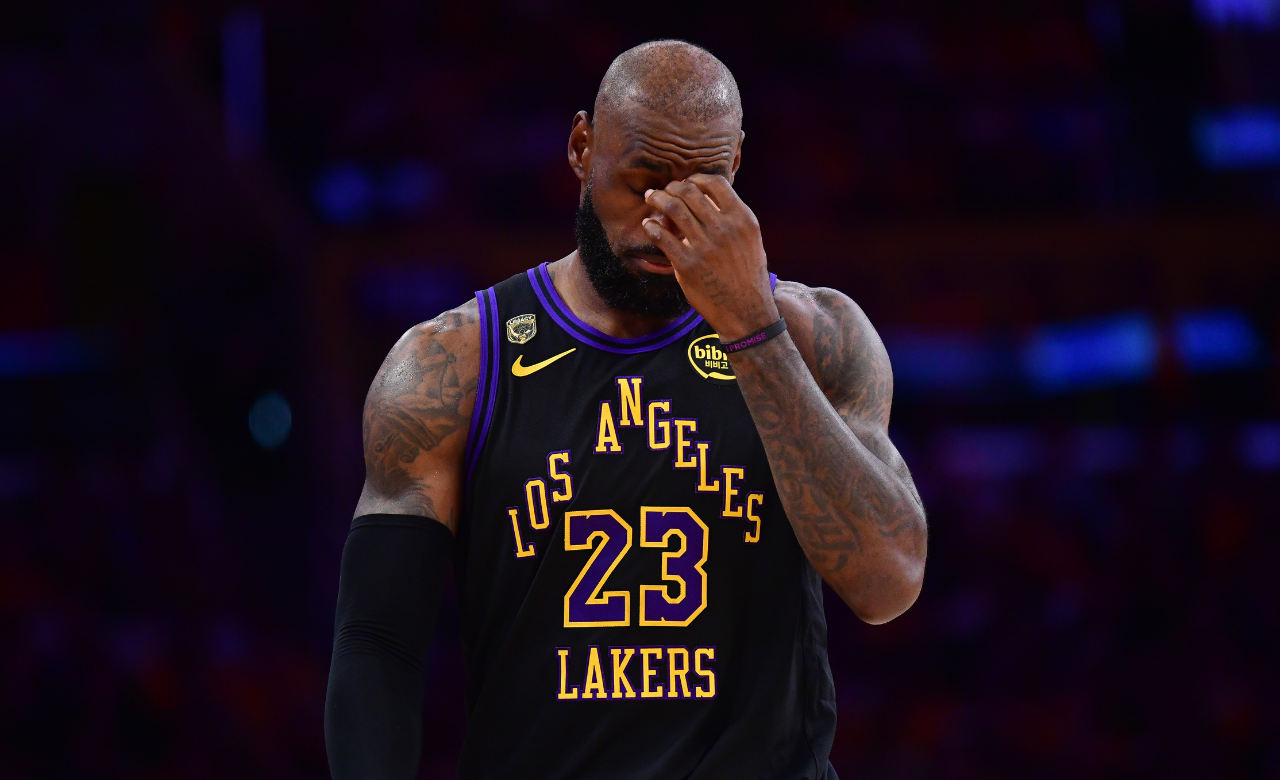 Anonymous NBA Executive Predicts LeBron James Will Ultimately Choose Warriors Despite Free Agency Delay - Source: Imagn Images