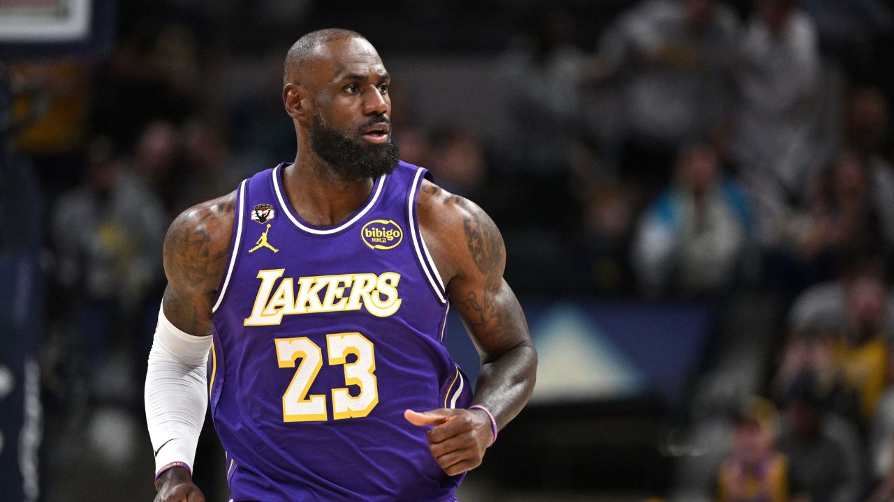 Los Angeles Lakers forward LeBron James (23) runs down court during the first quarter against the Indiana Pacers - Source: Imagn Images